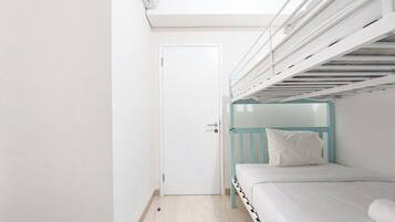 Apartamento luxo | 2 quartos, escrivaninha