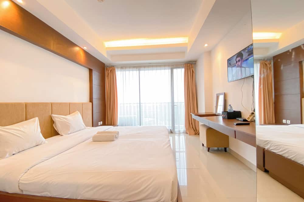 The Modern Monastery Studio At Beverly Dago Apartment