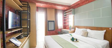 Deluxe-Studio | Schreibtisch