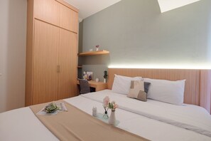 Deluxe Apartment | 2 bedrooms, desk - Lovely And Comfy 2Br Apartment Tokyo Riverside Pik 2 (Teluknaga)