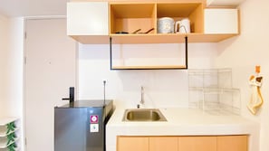 Deluxe Apartment | Private kitchen - Comfortable And Simply 2Br At Tokyo Riverside Pik 2 Apartment (Teluknaga)