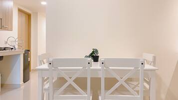 Apartemen Deluks | Ruang makan