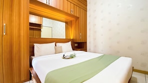 Deluxe Apartment | 2 bedrooms, desk - Scenic 2Br Apartment At M-Town Residence (Gading Serpong)