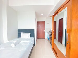 Deluxe Studio