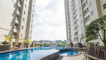 Alberca al aire libre