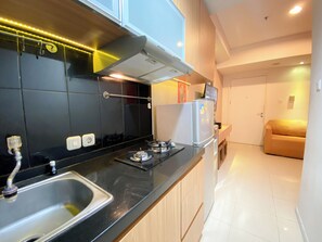 Private kitchen - Best Deal 1Br Apartment Parahyangan Residence (Bandung)