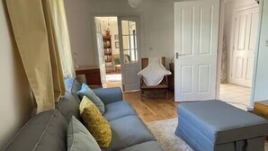 Unclassified image, 4 of 19, button - Braunton Breaks - Ambrose Cottage (Braunton)