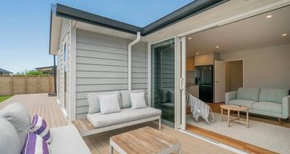 Hosts on the Coast Kicking Back on Kupe