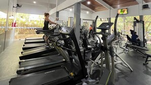 A gym with treadmills, elliptical machines, and weight equipment. - Amazonas/IBC/PCD/Congonhas Airport/Interlagos Racetrack/Expo Transamerica. (Campo Grande)