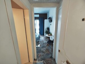 Interior - Blue Dreams (Veria)