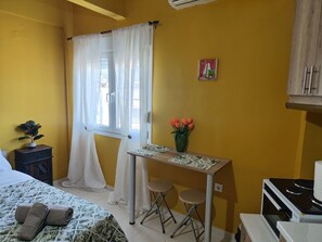 1 camera, ferro/asse da stiro, Wi-Fi gratuito, lenzuola