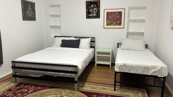 3 bedrooms, WiFi, bed sheets