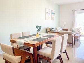 Dining - Apartment 1 block from the Malecon with pool and spa! - Alba 504 (Mazatlán)