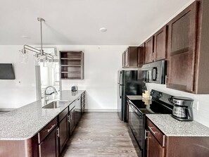 Fridge, microwave, oven, stovetop - Sleepover | Chic 1BD/1BA + Gym - Little Rock (North Little Rock)