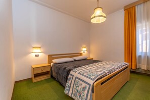 2 quartos, Wi-Fi de cortesia, roupa de cama