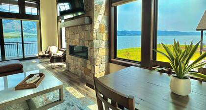 Lakeview Manor overlooking Henry's Lake - Worldclass Fishing - Near Yellowstone