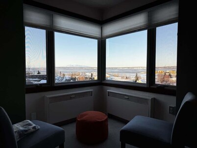 Artsy 1 Bedroom Condo with the Views to the Inlet!