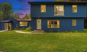 Exterior - Lovely Lakehouse by Grand Traverse Bay. Pet Friendly! (Traverse City)