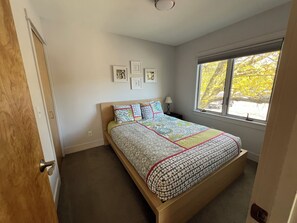 3 bedrooms, free WiFi, bed sheets - SUNSET PLACE (Grand Haven)