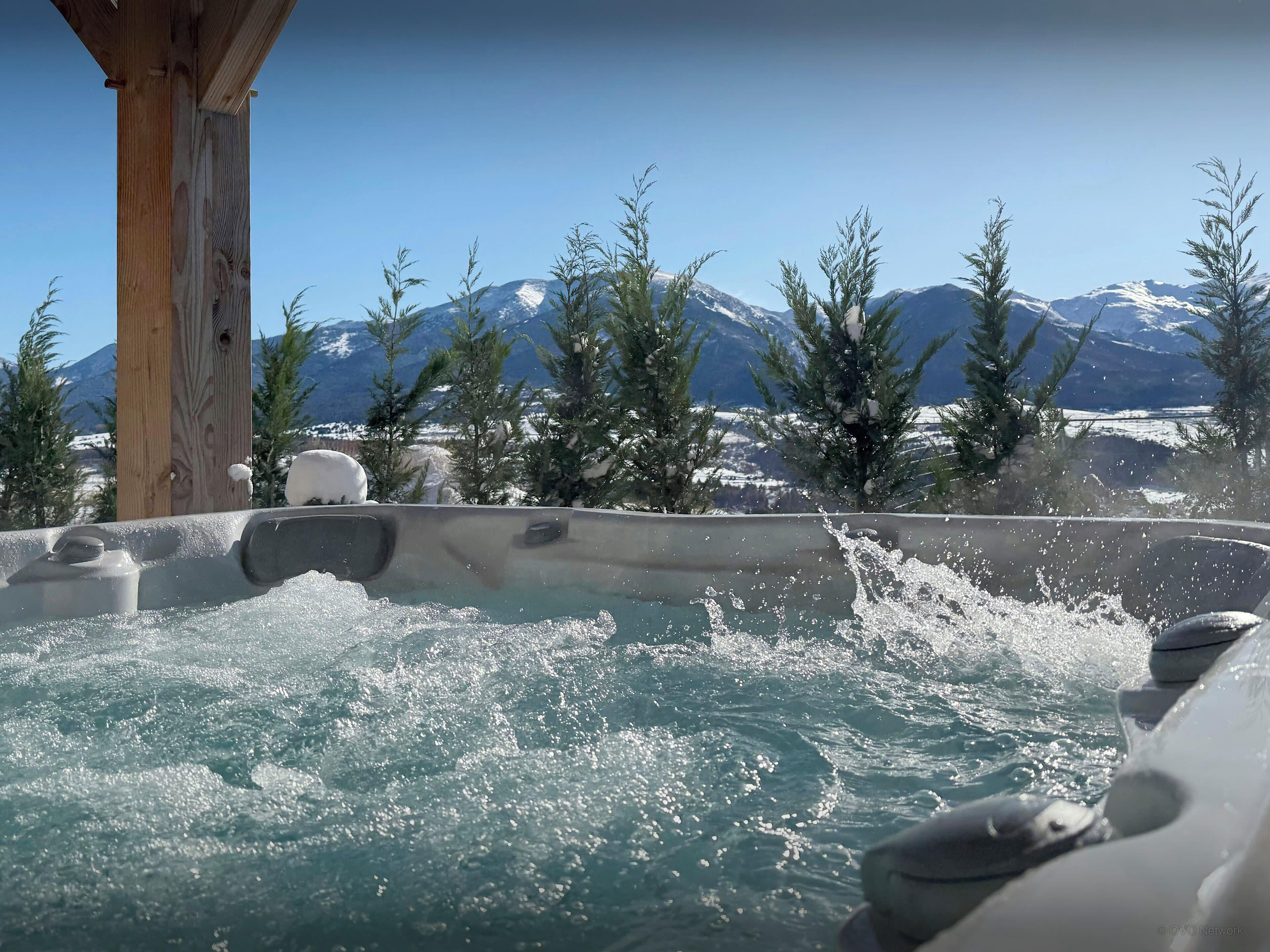 Bain à remous extérieur