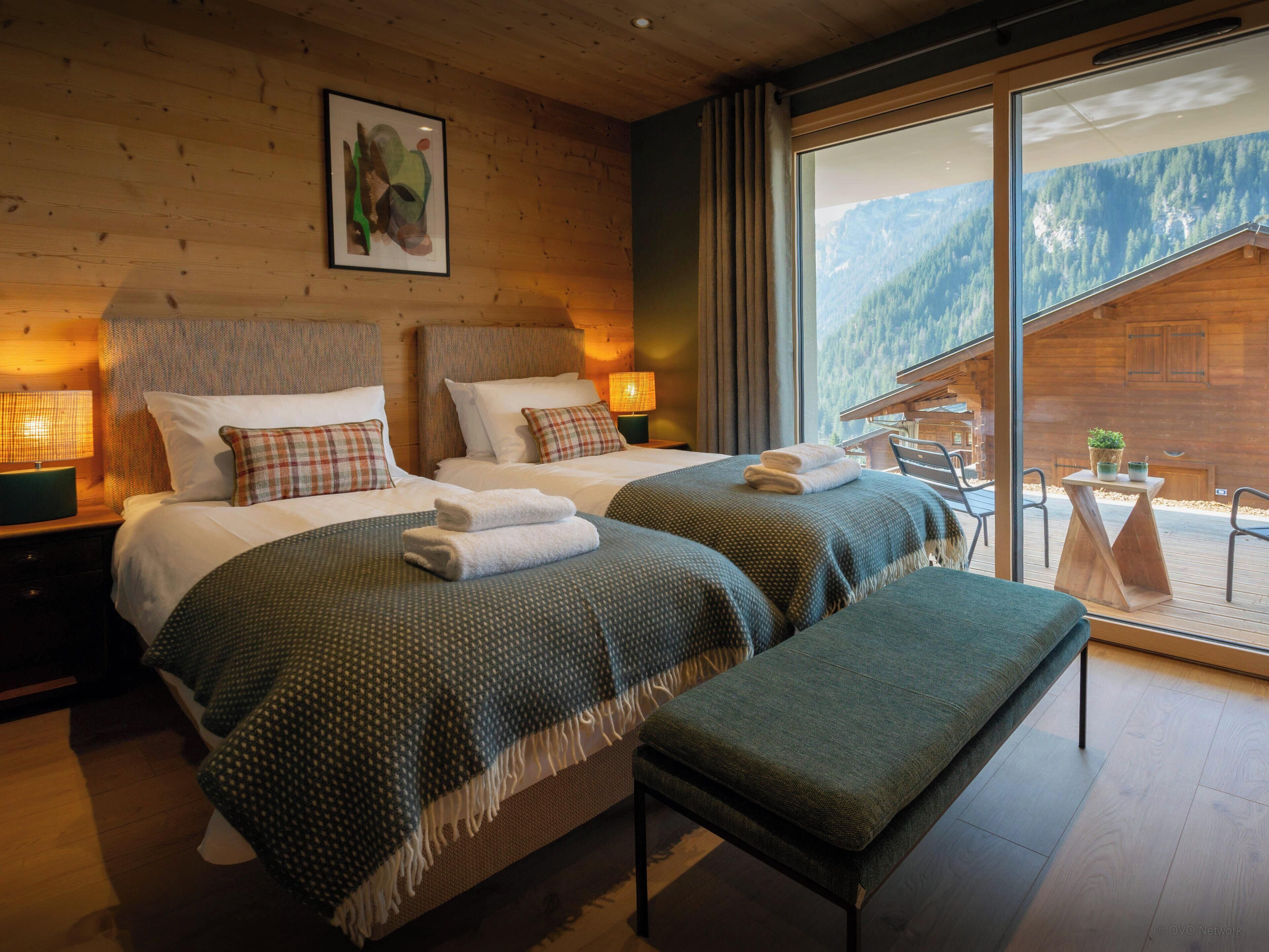 5 dormitorios, tabla de planchar con plancha, wifi y ropa de cama