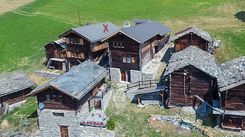 Esterni