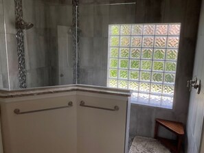 Bathroom - Beautiful 3 bed 2 bath rental home in Burnt Store Marina (Burnt Store Marina)