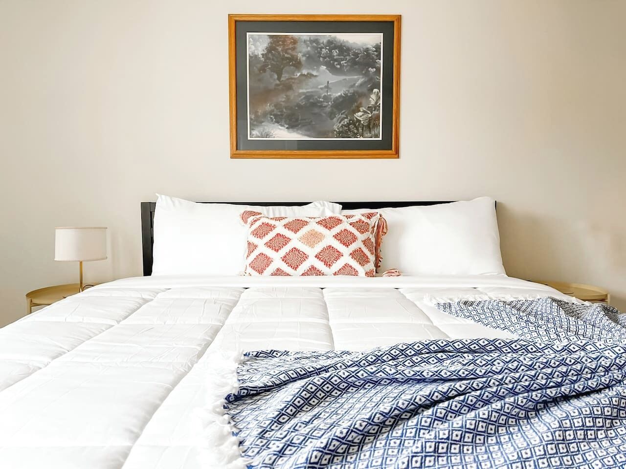 Schreibtisch, Bügeleisen/Bügelbrett, kostenloses WLAN, Bettwäsche