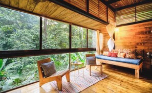 Interior - Deluxe Twin Room (Cahuita)