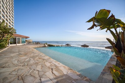 Luxury Ocean Front Modern Condo in Rosarito BC