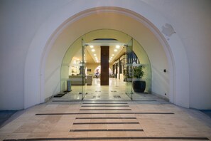 Interior - Luxury Ocean Front Modern Condo in Rosarito BC (Rosarito)