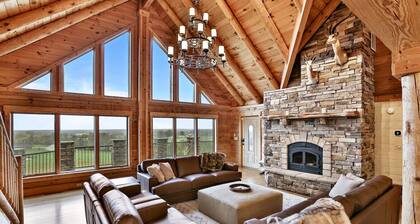 Hillside Cabin w/ Slps 20+ 11BD 3BA Fireplace & Hot Tub