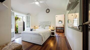 1 chambre, fer et planche Ă repasser, Wi-Fi, draps fournis