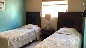 2 chambres, fer et planche Ă repasser, Wi-Fi, draps fournis