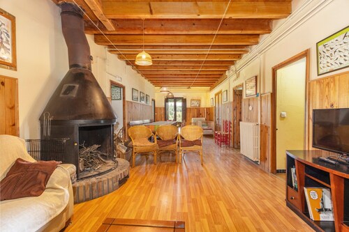 Country House 'El Torrent' with Mountain View, Private Pool and Wi-Fi