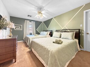 2 bedrooms, desk, free WiFi, bed sheets