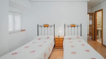 6 bedrooms, bed sheets