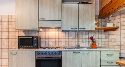 Apartment 'Appartamento Condominio Genziana' with Mountain View, Balcony and Wi-Fi