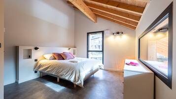 5 chambres, fer et planche à repasser, Wi-Fi gratuit, draps fournis