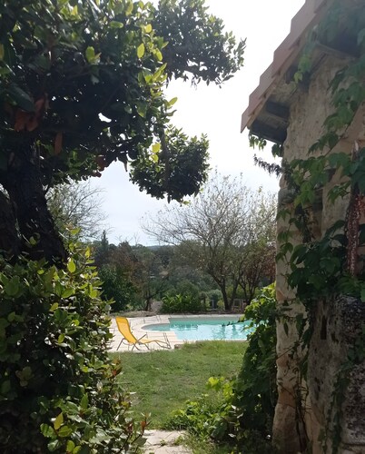 Chambre A avec piscine partagée, Wi-Fi et climatisation