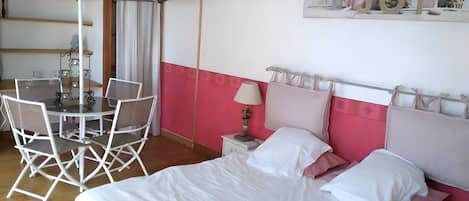 1 غرفة نوم وواي فاي مجانًا وملاءات أسرّة