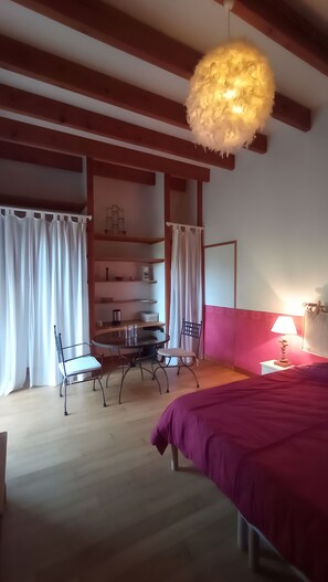 1 chambre, Wi-Fi gratuit, draps fournis