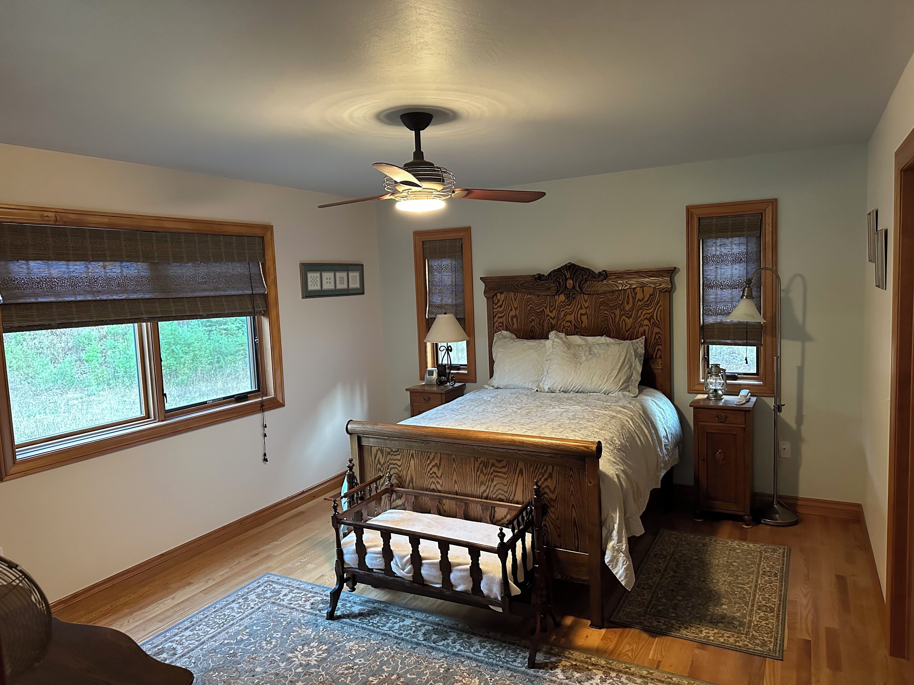 4 bedrooms, WiFi, bed sheets