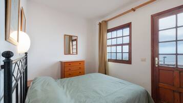 1 quarto, Wi-Fi de cortesia, roupa de cama