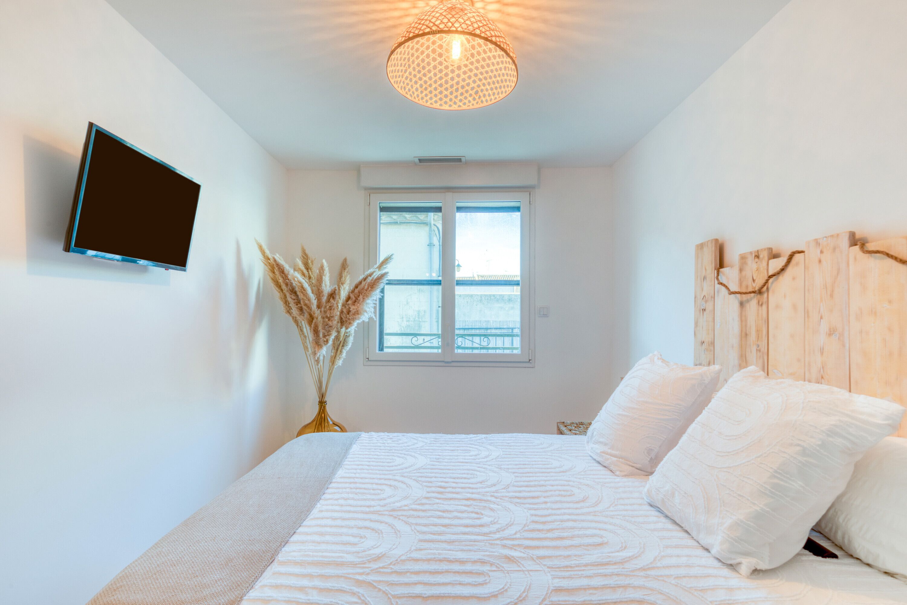 2 chambres, fer et planche à repasser, Wi-Fi gratuit, draps fournis