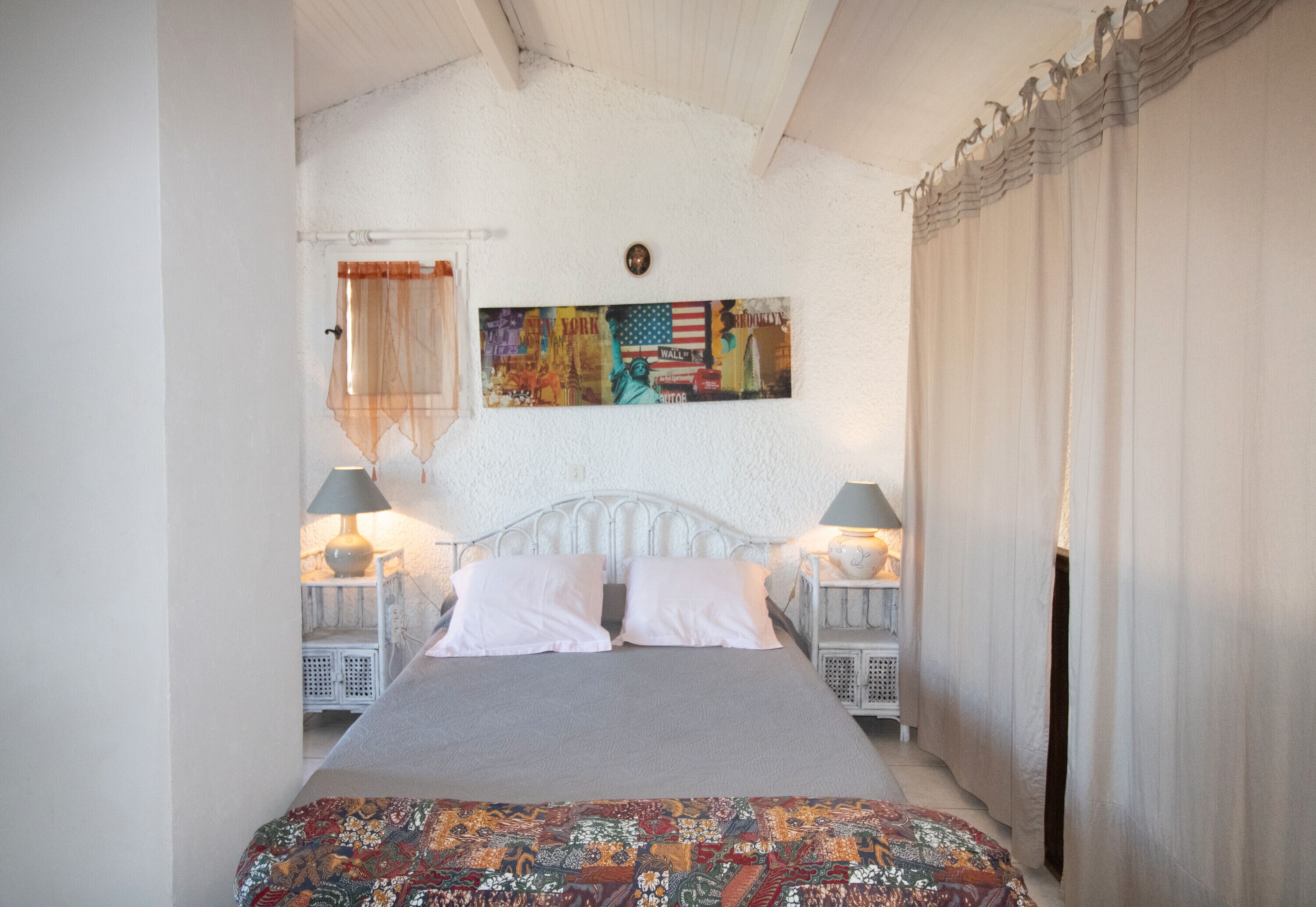 1 slaapkamer, een strijkplank/strijkijzer, wifi, beddengoed