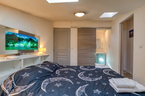 1 soveværelse, skrivebord, strygejern/strygebræt, gratis Wi-Fi