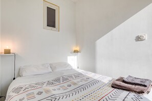 1 bedroom, iron/ironing board, free WiFi, bed sheets