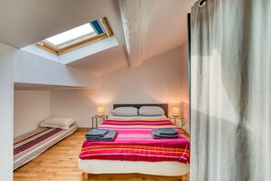 1 bedroom, iron/ironing board, free WiFi, bed sheets