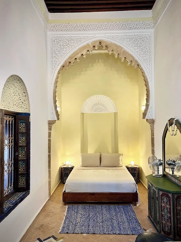 4 bedrooms, in-room safe, desk, free WiFi - Discover the beauty of Morocco while staying at our fabulous guesthouse. (Salé)
